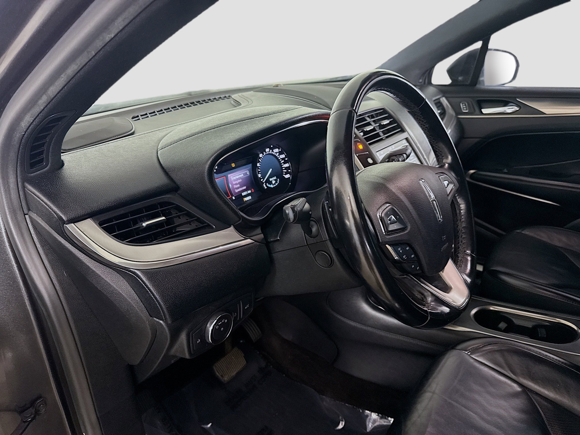 Used 2018 Lincoln MKC Select w/ Select Plus Package image 23