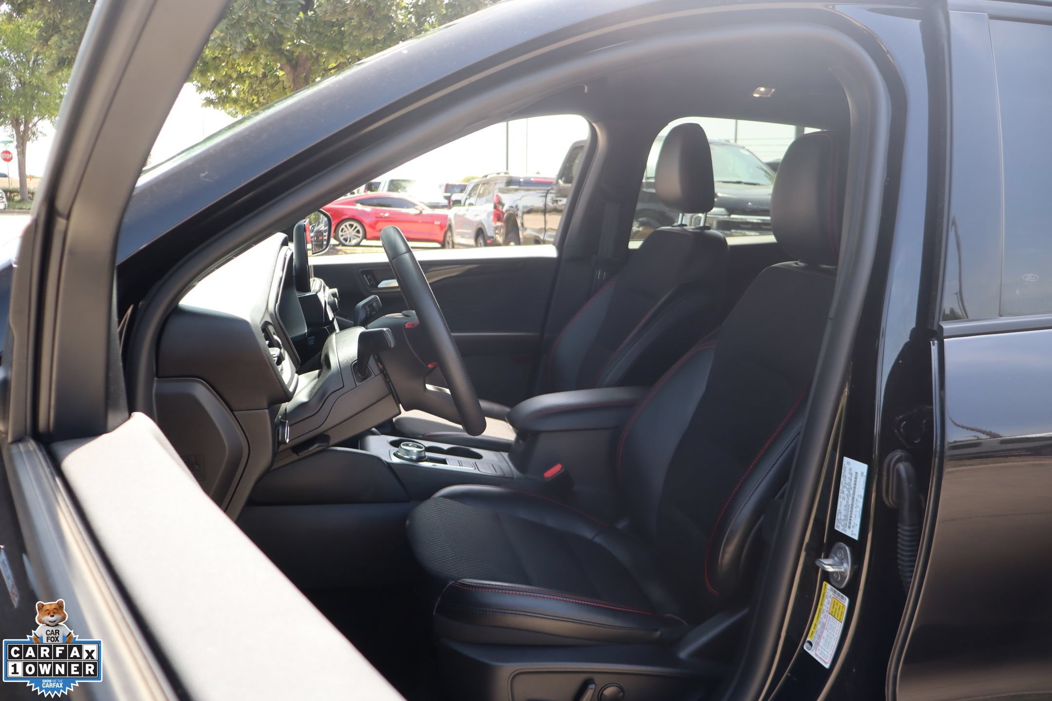 Used 2025 Ford Escape ST-Line Select AWD/4WD image 11