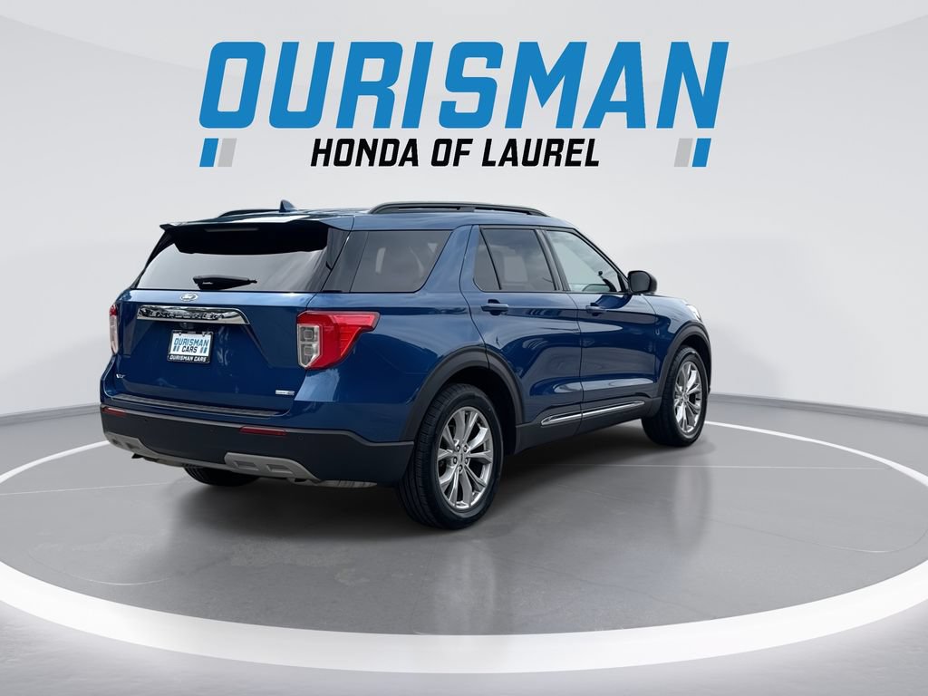 Used 2020 Ford Explorer XLT w/ Equipment Group 202A AWD/4WD image 8