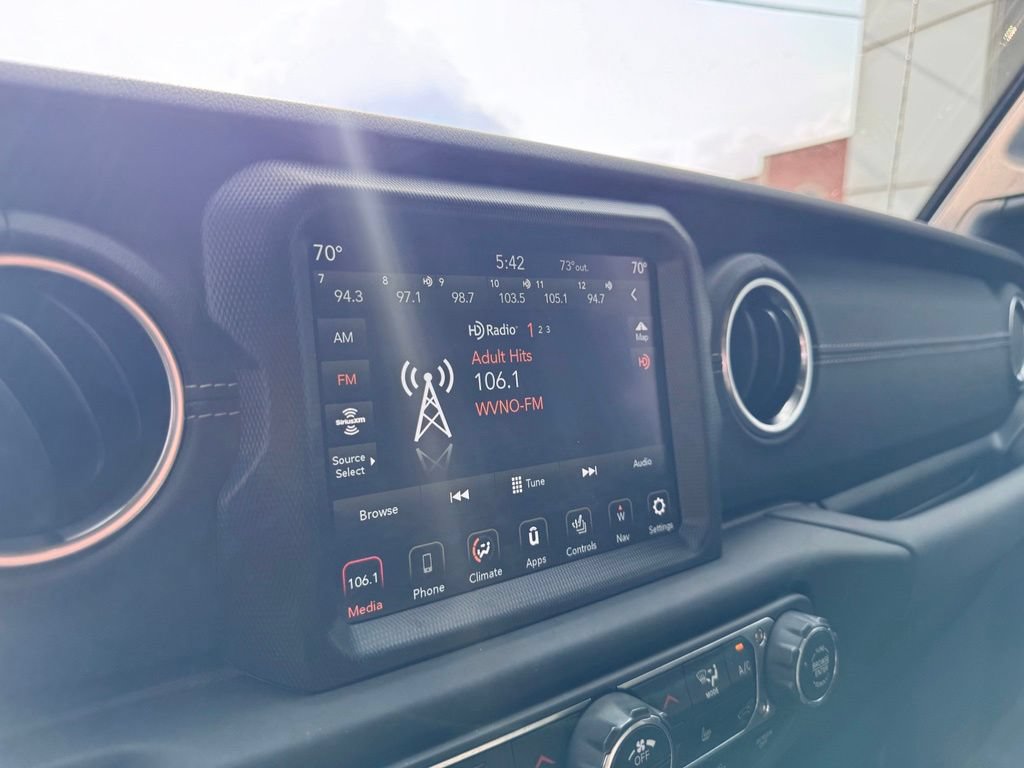 Used 2021 Jeep Gladiator Overland AWD/4WD image 15