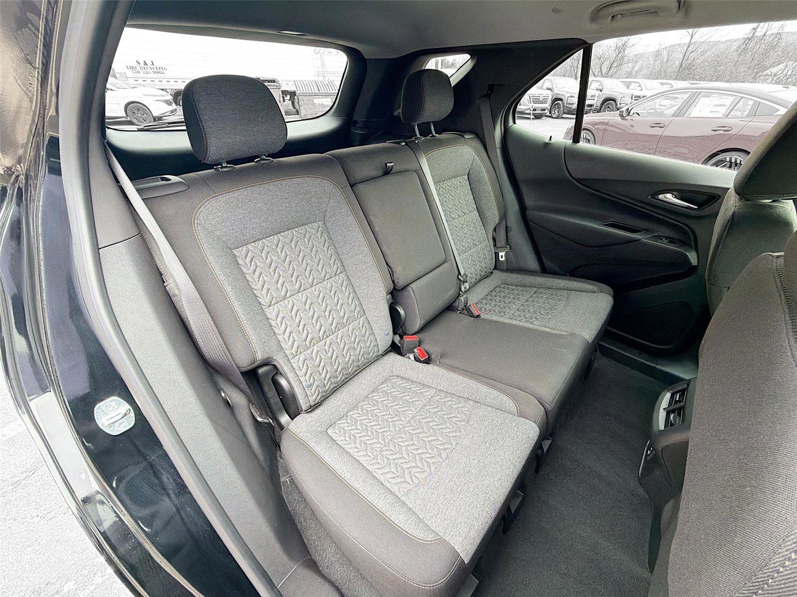 Used 2024 Chevrolet Equinox LT image 25