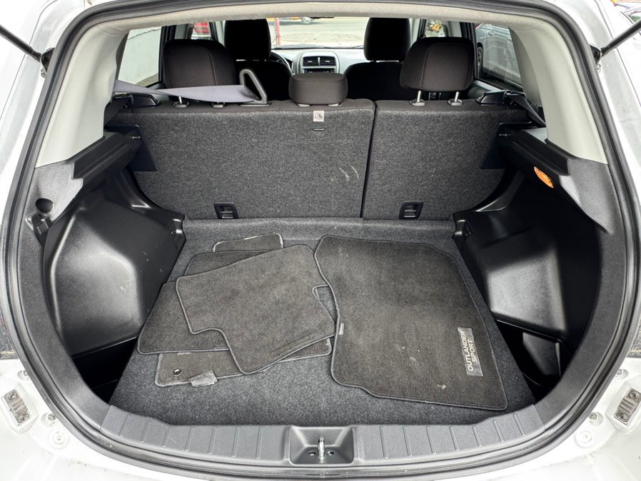 Used 2025 Mitsubishi Outlander Sport AWD image 29