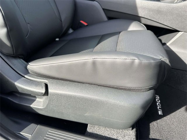 New 2026 Nissan Rogue SV image 9