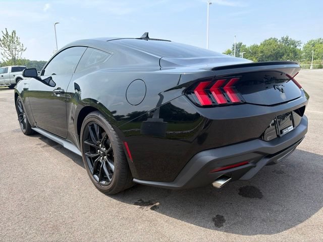 Certified 2024 Ford Mustang Coupe RWD image 10