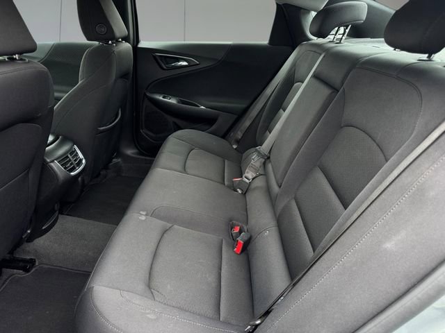 Used 2025 Chevrolet Malibu LT FWD image 9