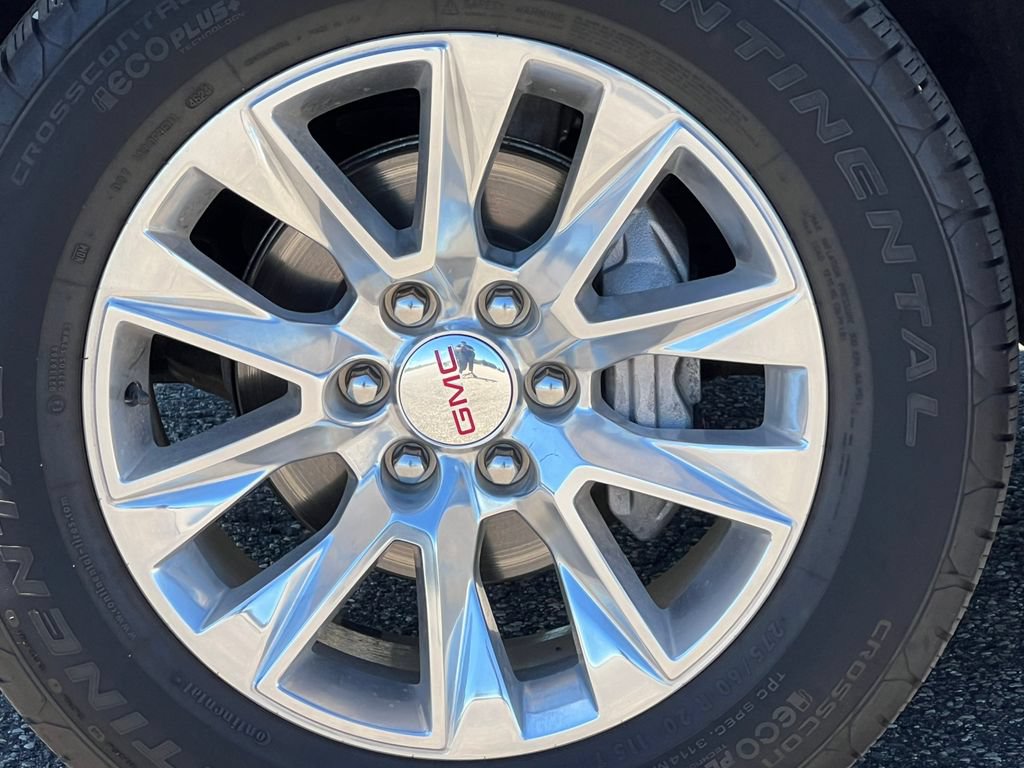 Used 2024 GMC Yukon XL SLT w/ SLT Luxury Package AWD/4WD image 8