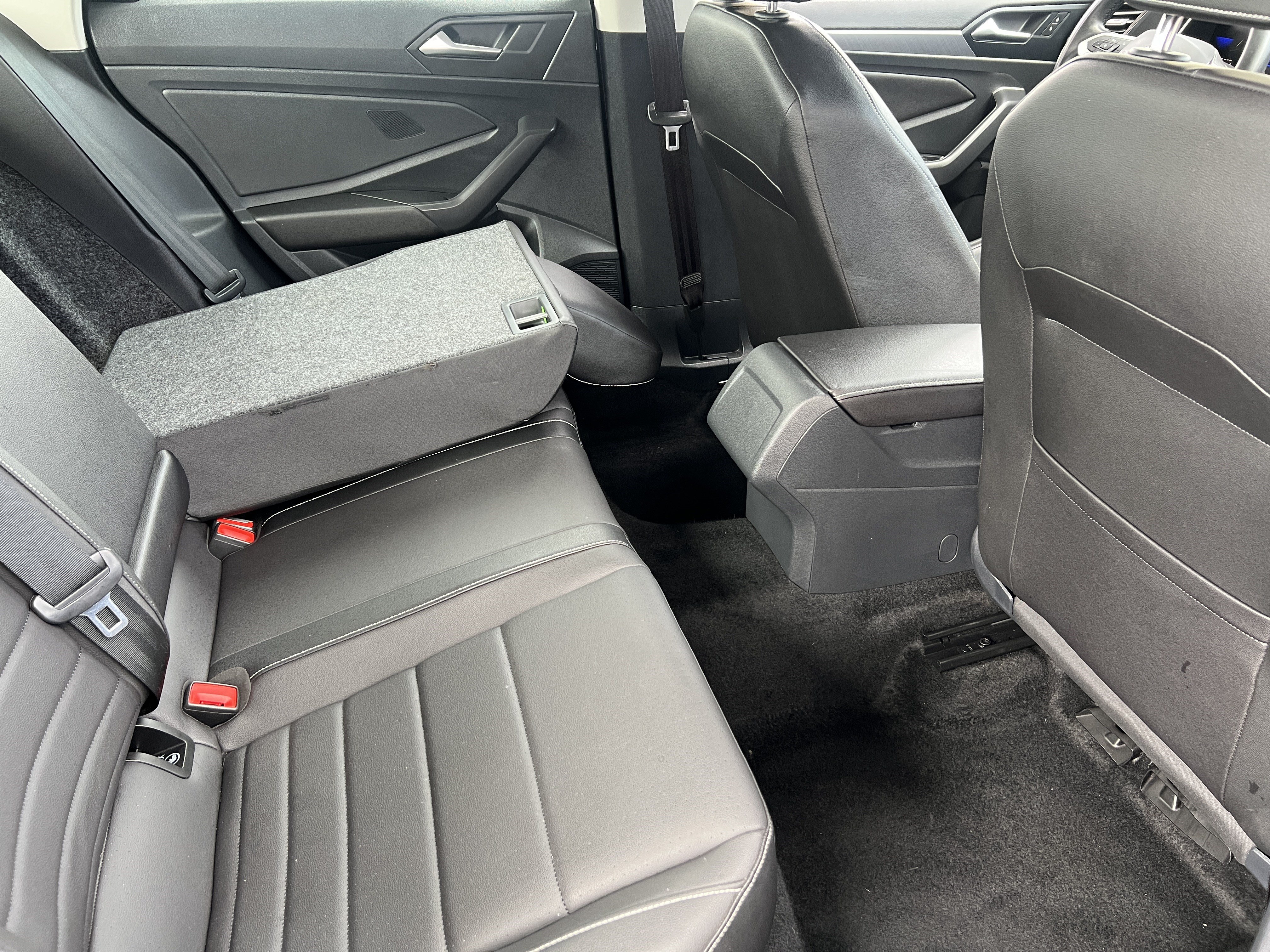 Used 2024 Volkswagen Jetta SE FWD image 20
