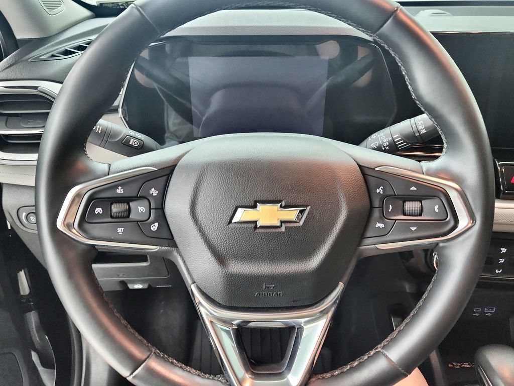 Used 2025 Chevrolet TrailBlazer LT w/ Convenience Package FWD image 24
