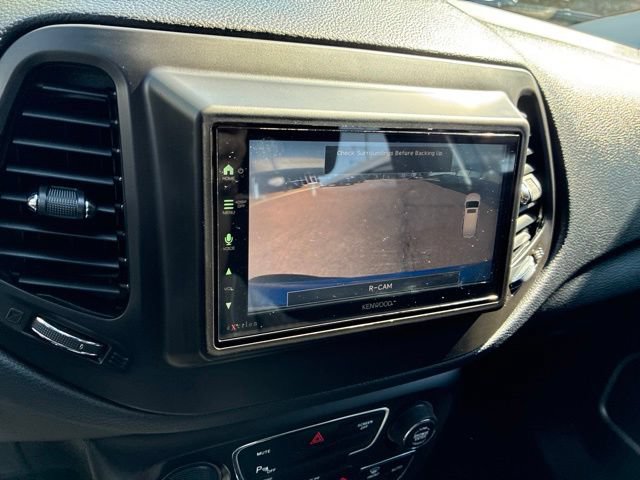 Used 2018 Jeep Compass Sport w/ Tech Group FWD image 34