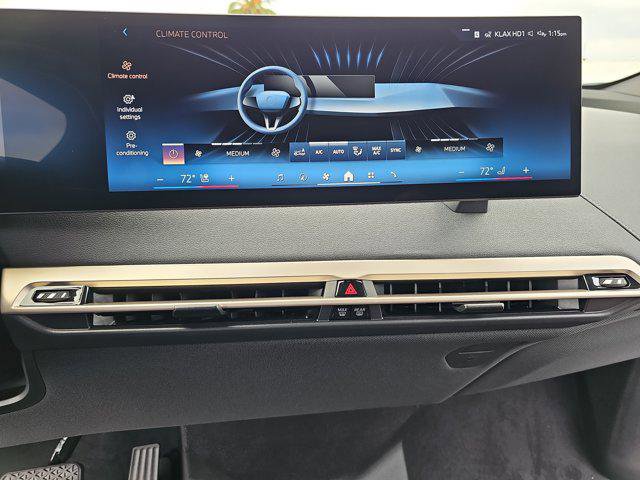 New 2026 BMW iX xDrive60 w/ Premium Package image 24