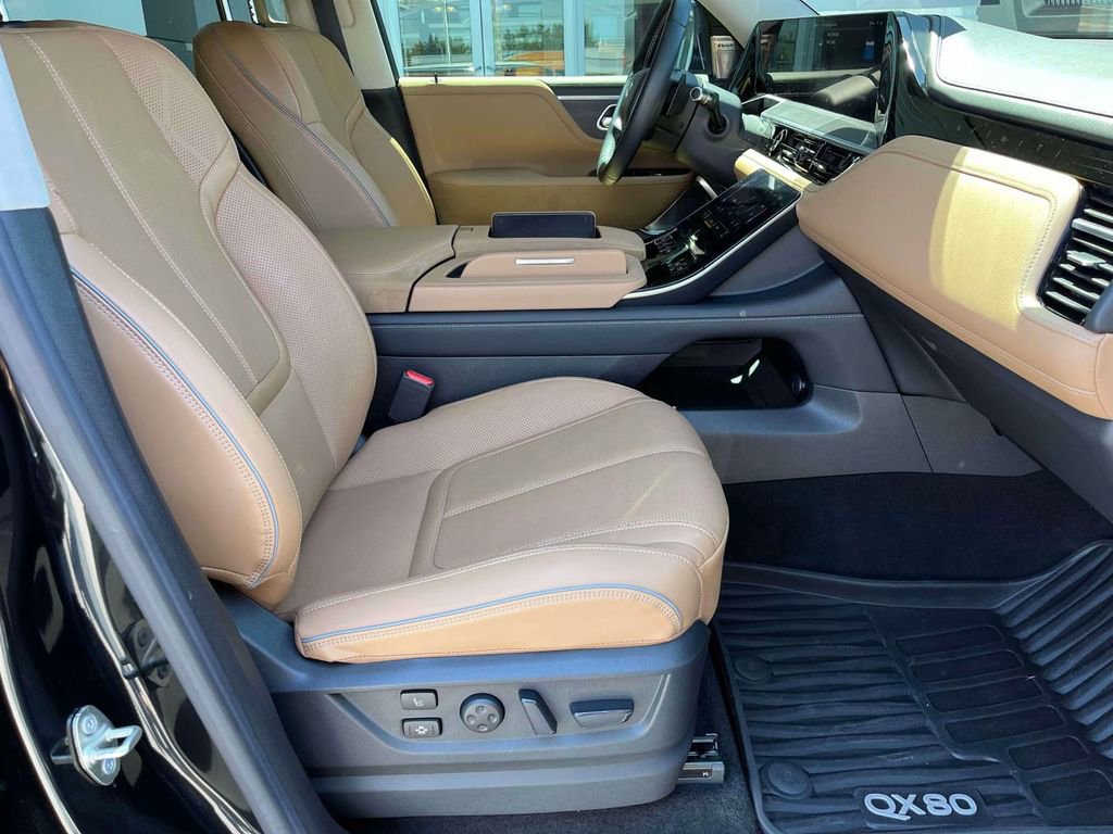 Used 2025 INFINITI QX80 Sensory AWD/4WD image 24