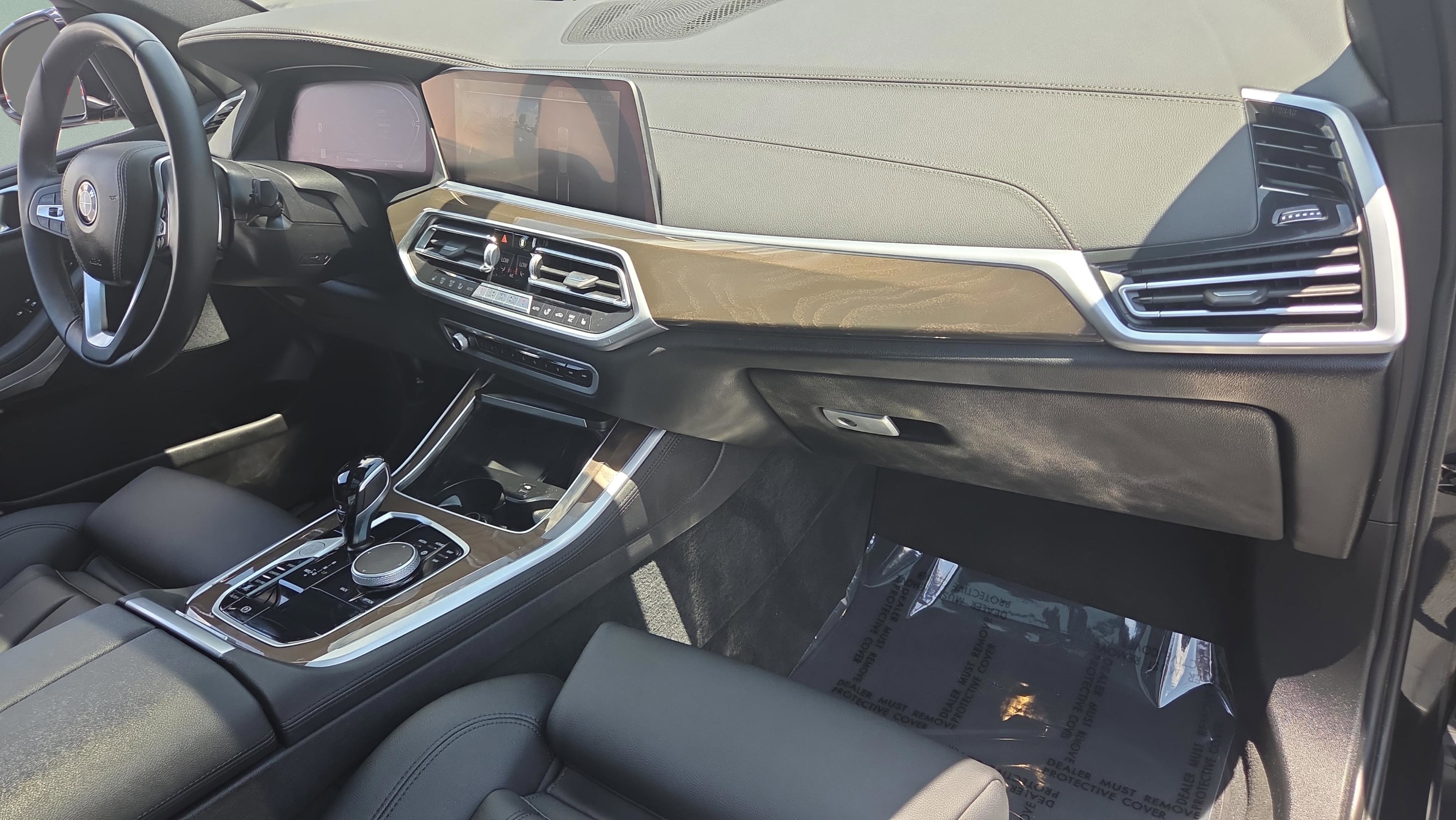 Used 2022 BMW X5 xDrive40i w/ Premium Package AWD/4WD image 17