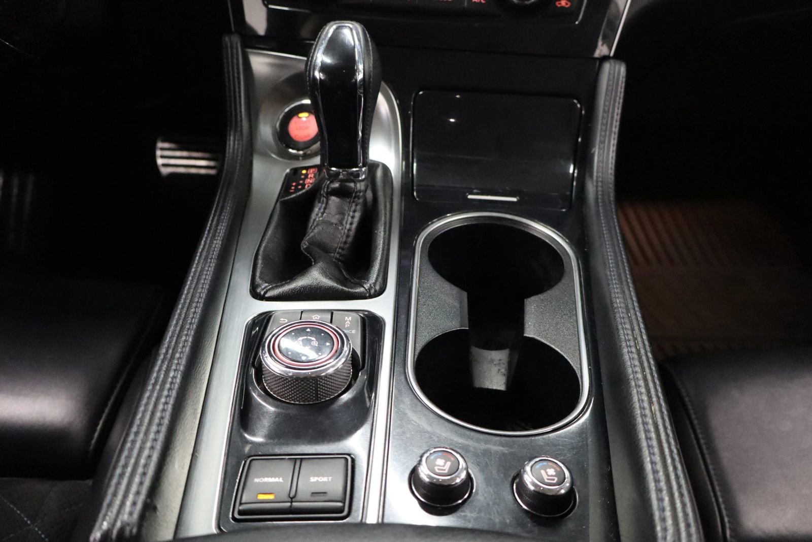 Used 2017 Nissan Maxima SR w/ Midnight Edition image 31