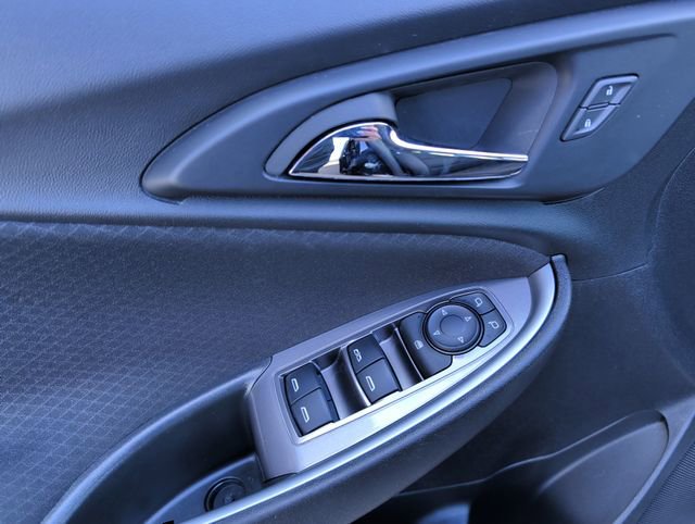 Used 2024 Chevrolet Malibu LT w/ Midnight Edition FWD image 13