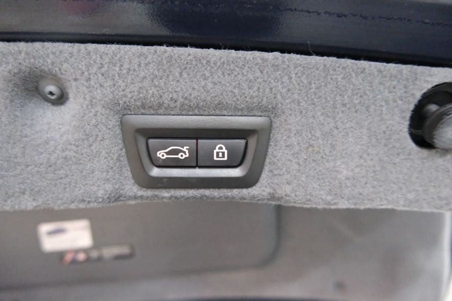 Used 2015 BMW 750Li xDrive AWD/4WD image 11