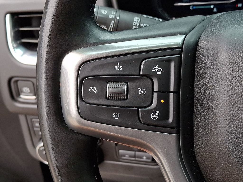 Used 2024 Chevrolet Suburban LT w/ Luxury Package AWD/4WD image 23