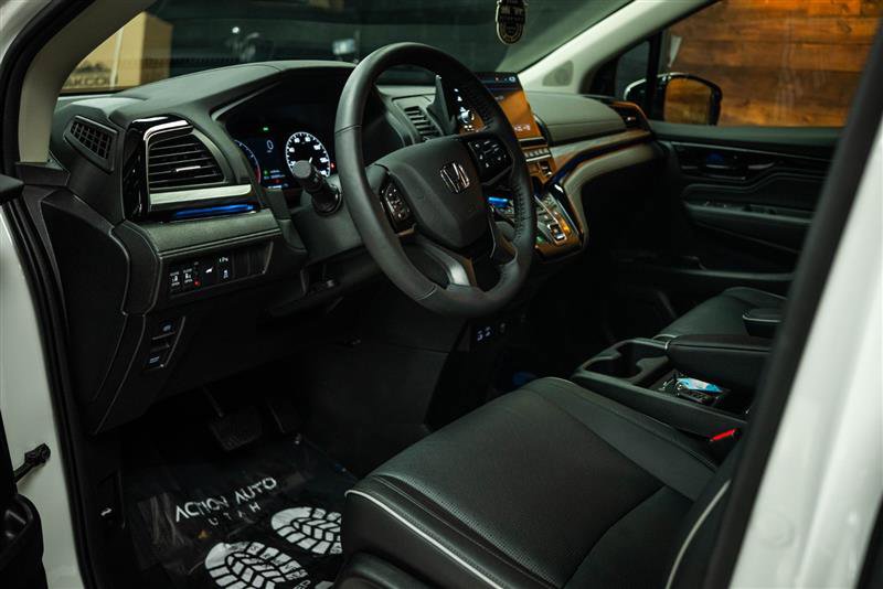 Used 2026 Honda Odyssey Elite image 9