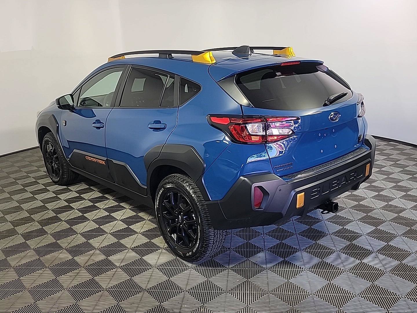 Used 2024 Subaru Crosstrek 2.5i Wilderness w/ Wilderness Package AWD/4WD image 8