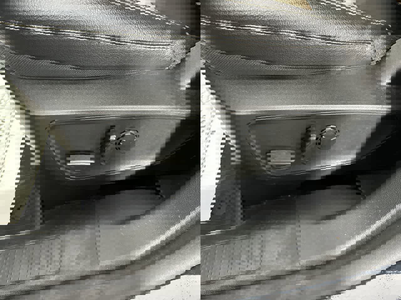 Used 2022 Ford Escape Titanium w/ Titanium Elite Package image 23