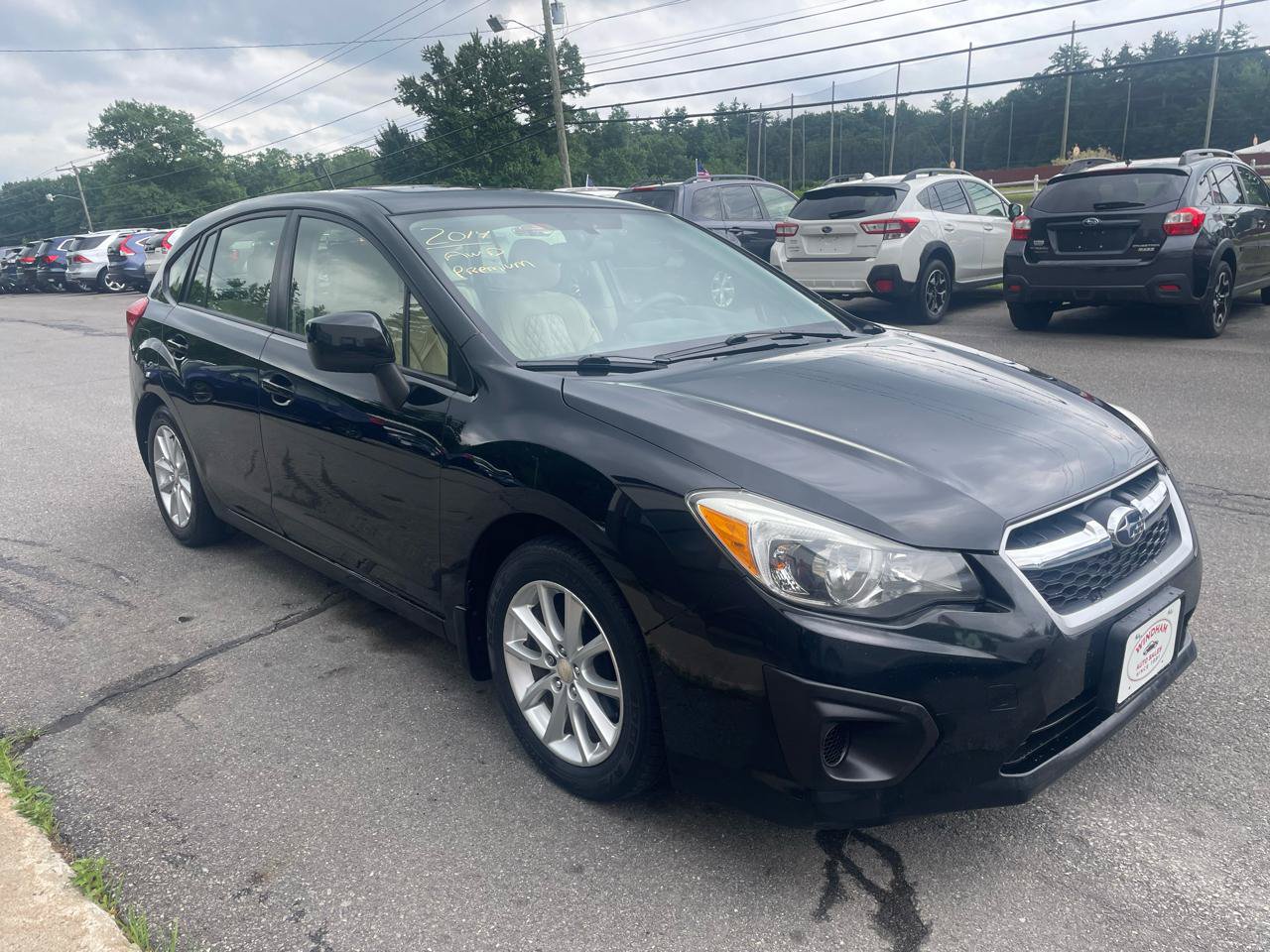Used 2014 Subaru Impreza 2.0i Premium w/ All-Weather Package w/CVT AWD/4WD image 3