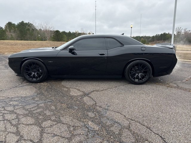 Used 2015 Dodge Challenger R/T Plus image 5