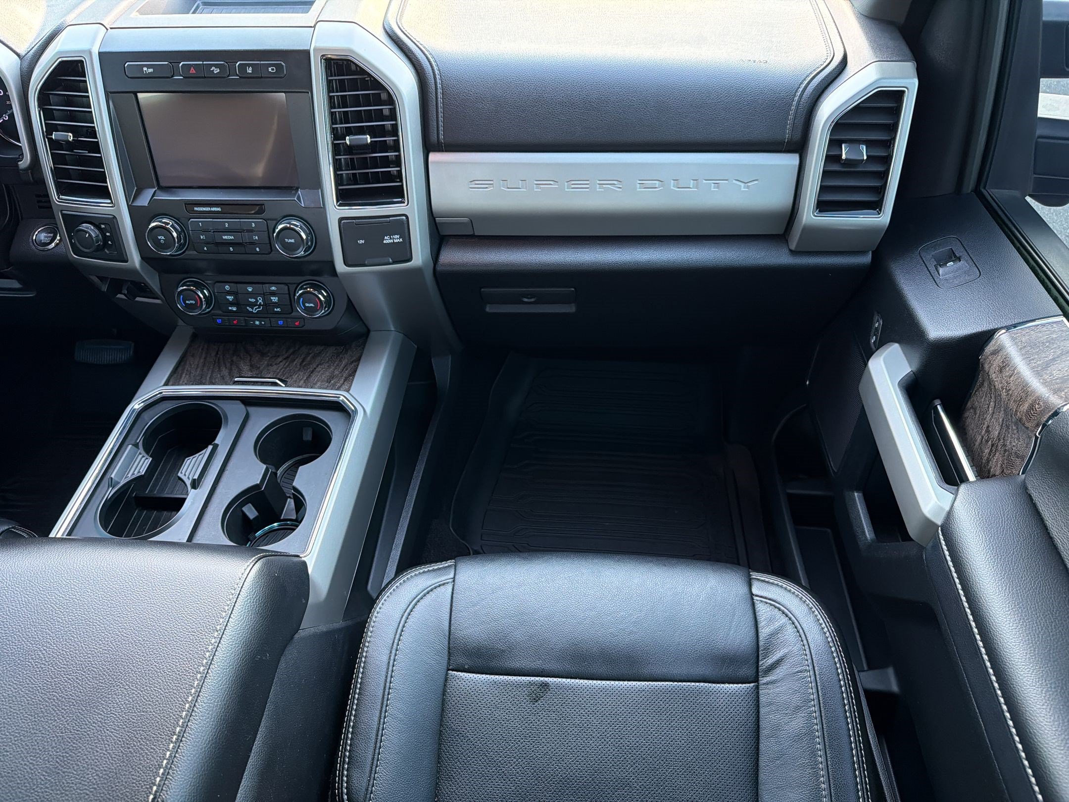 Certified 2019 Ford F250 Lariat w/ Lariat Ultimate Package AWD/4WD image 28