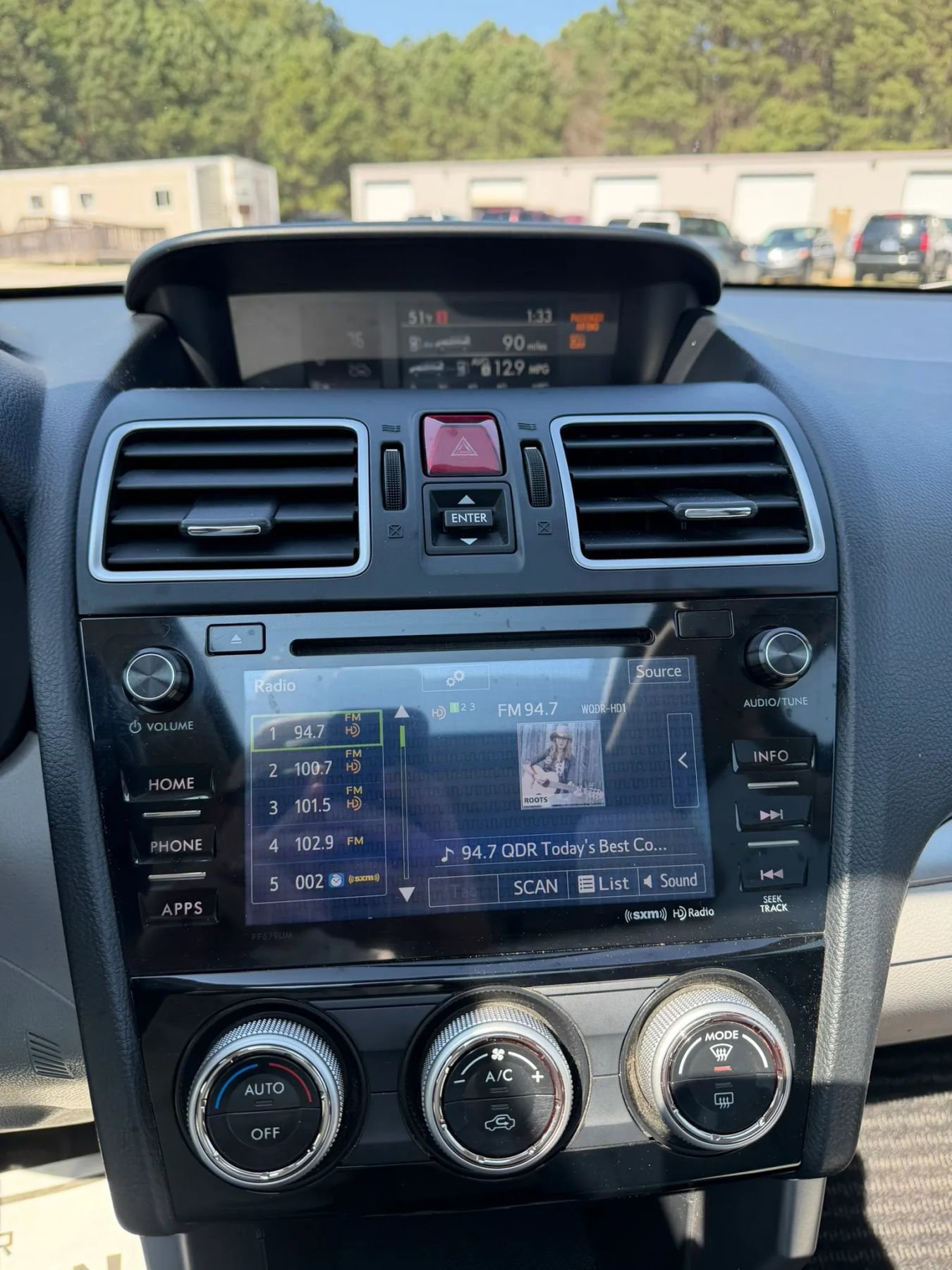 Used 2018 Subaru Forester 2.5i Premium w/ All-Weather Package image 15