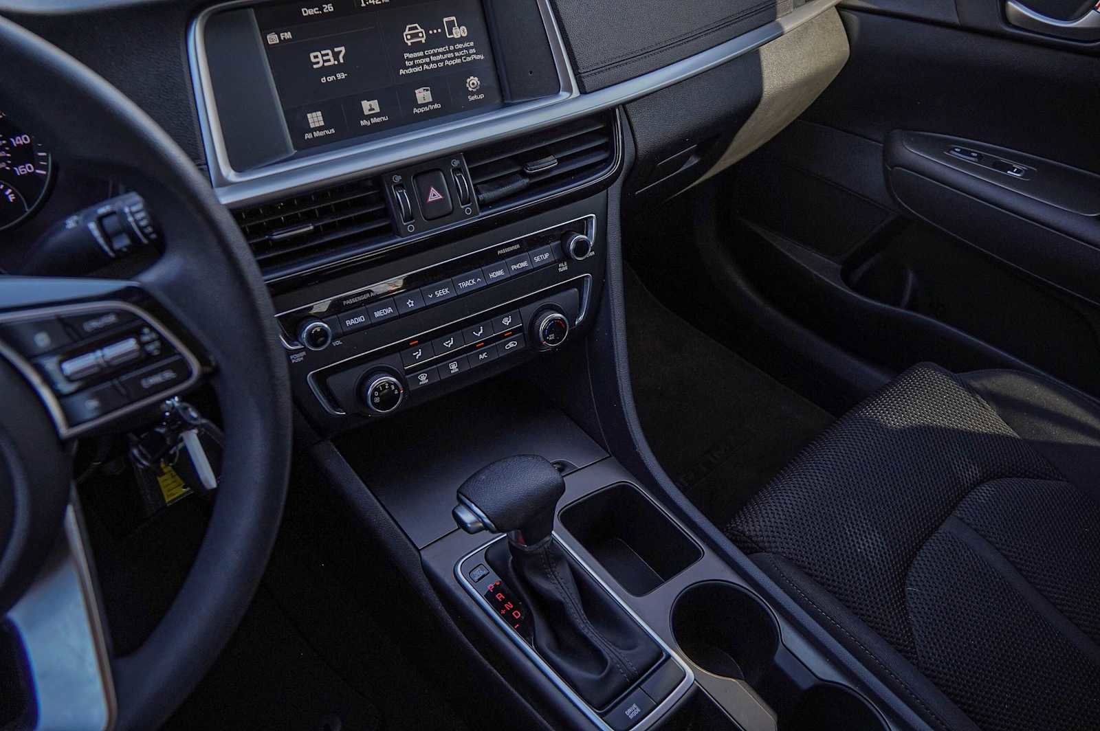 Used 2020 Kia Optima LX image 23