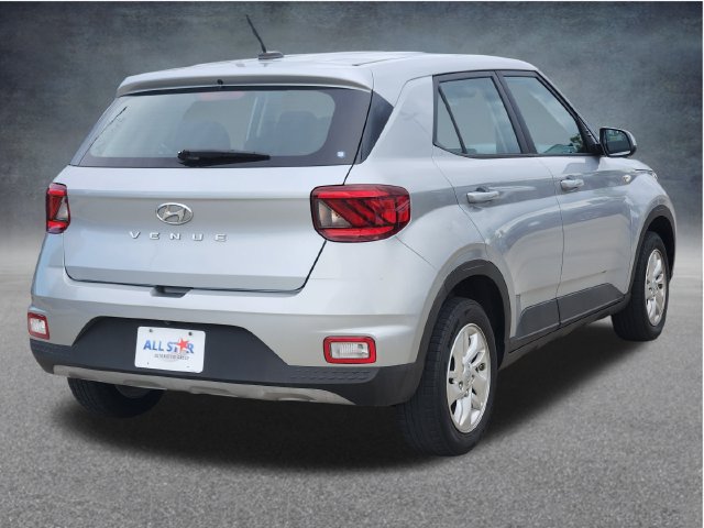 Used 2023 Hyundai Venue SE w/ Cargo Package FWD image 6