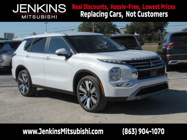 New 2025 Mitsubishi Outlander SE
