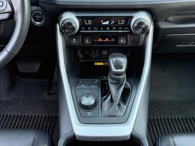 Used 2024 Toyota RAV4 XSE w/ Advanced Technology Package AWD/4WD image 18