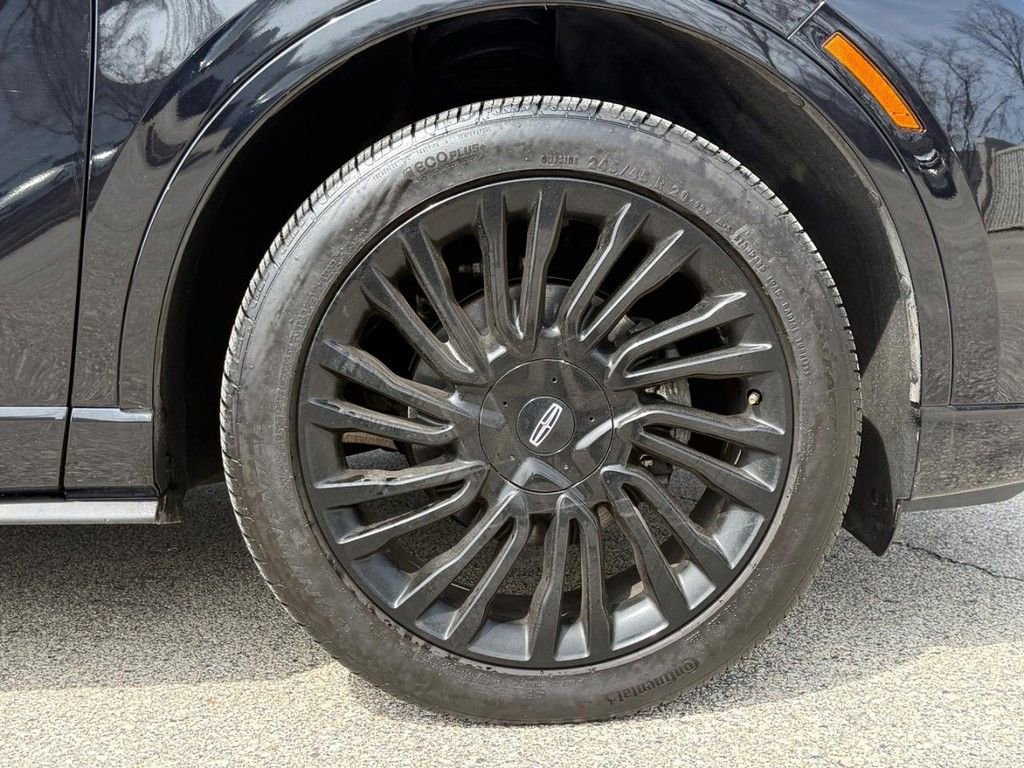 Used 2022 Lincoln Corsair Reserve image 11