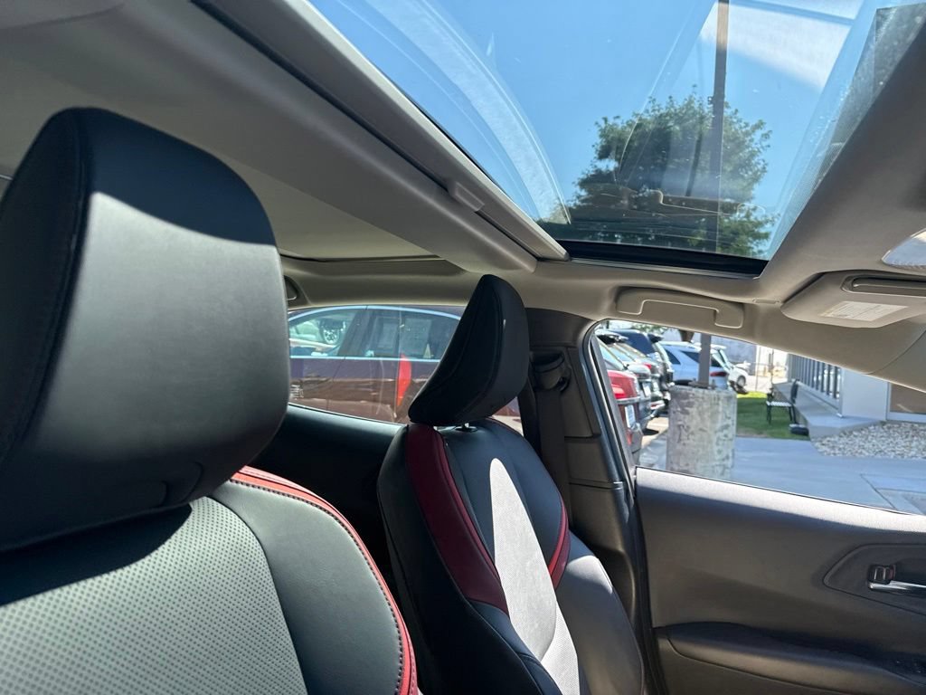 Used 2023 Toyota Prius Prime Premium w/ Advanced Technology Package FWD image 10