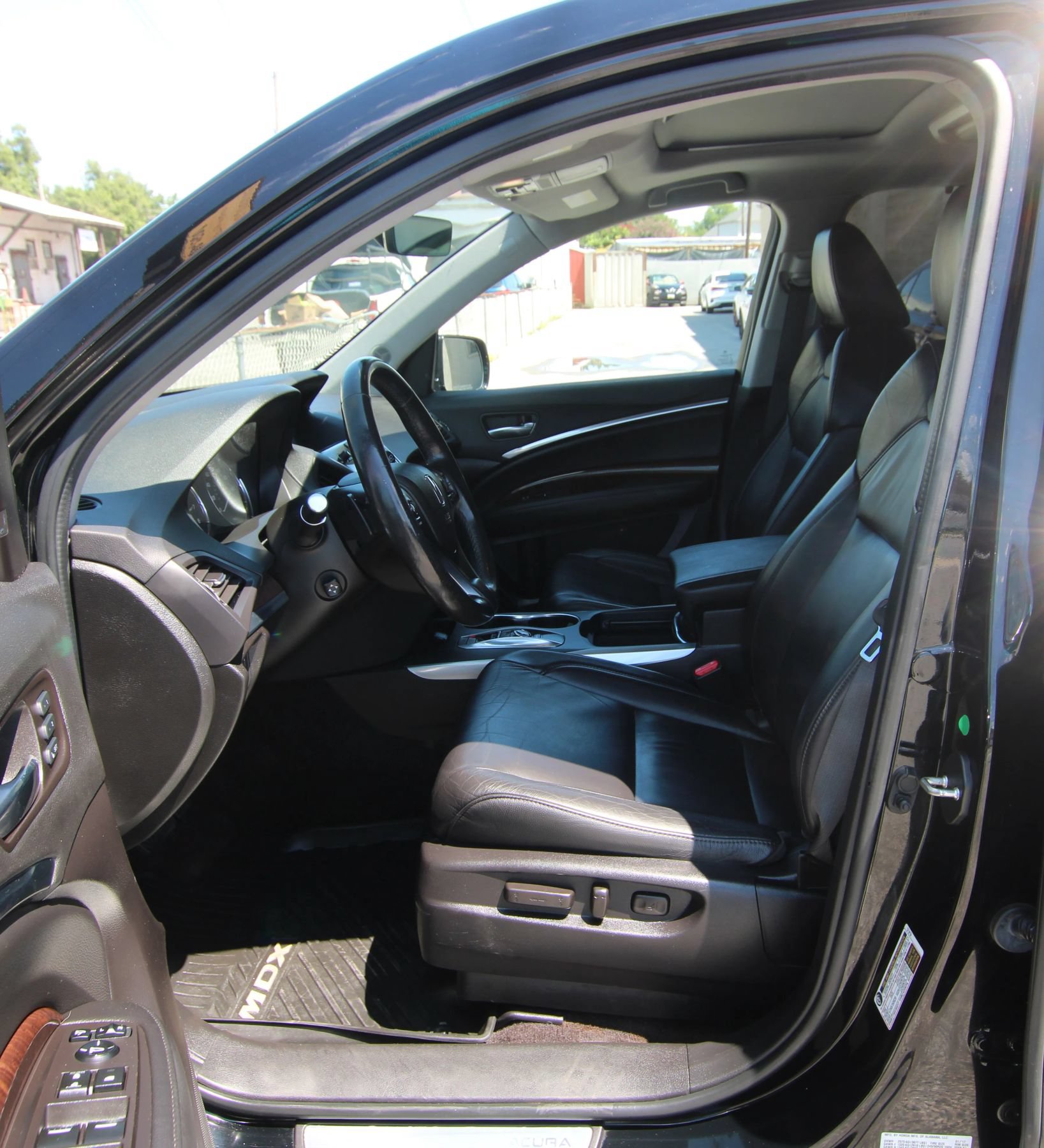 Used 2017 Acura MDX w/ Tech & Entertainment Packag AWD/4WD image 9