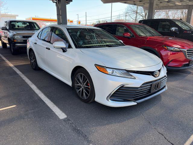 Certified 2021 Toyota Camry XLE AWD/4WD image 1