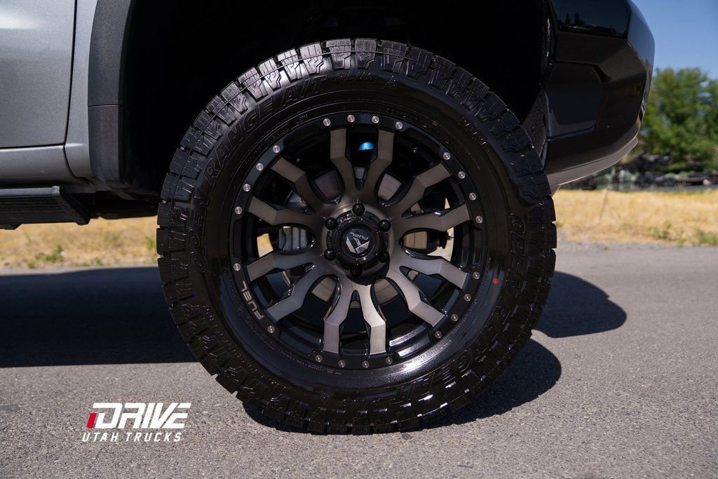 Used 2024 Chevrolet Silverado 1500 ZR2 w/ Technology Package image 10