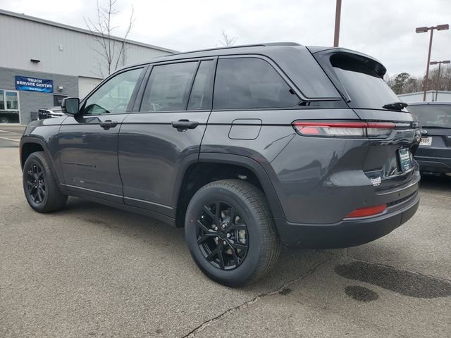 New 2026 Jeep Grand Cherokee Altitude AWD/4WD image 4