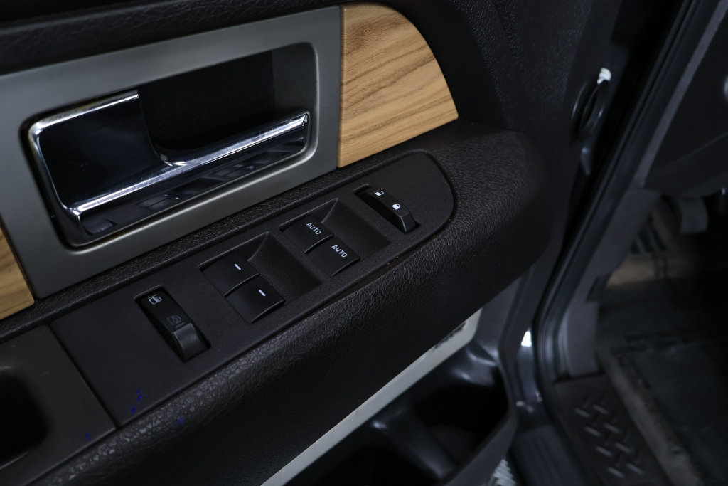 Used 2011 Ford F150 Lariat w/ Lariat Plus Pkg RWD image 16