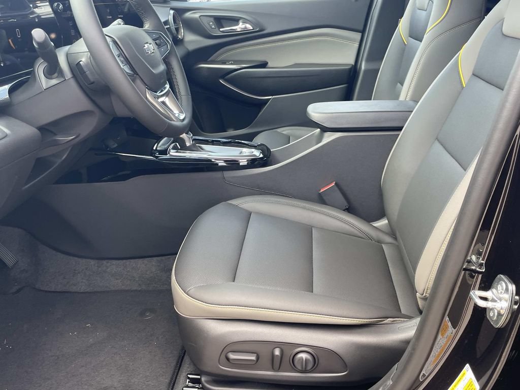 New 2026 Chevrolet Trax ACTIV w/ Driver Confidence Package FWD image 13