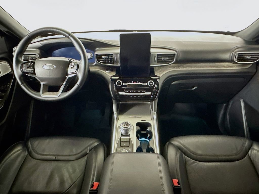 Used 2021 Ford Explorer Platinum w/ Equipment Group 601A image 16