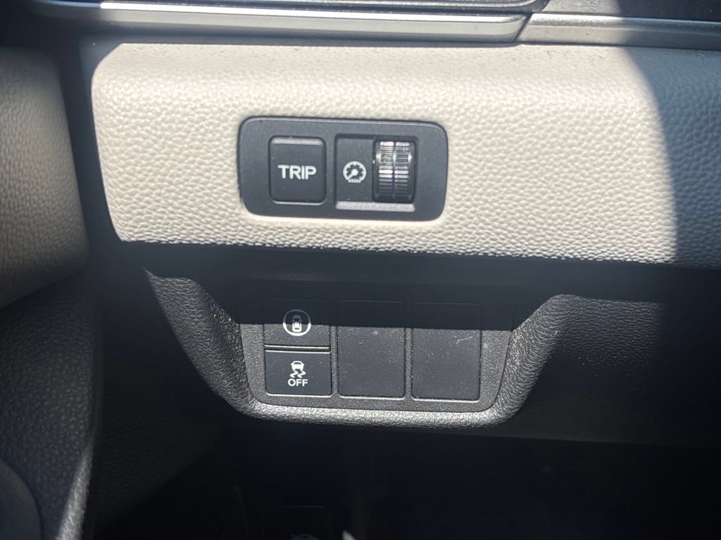 Used 2018 Honda Accord EX image 8