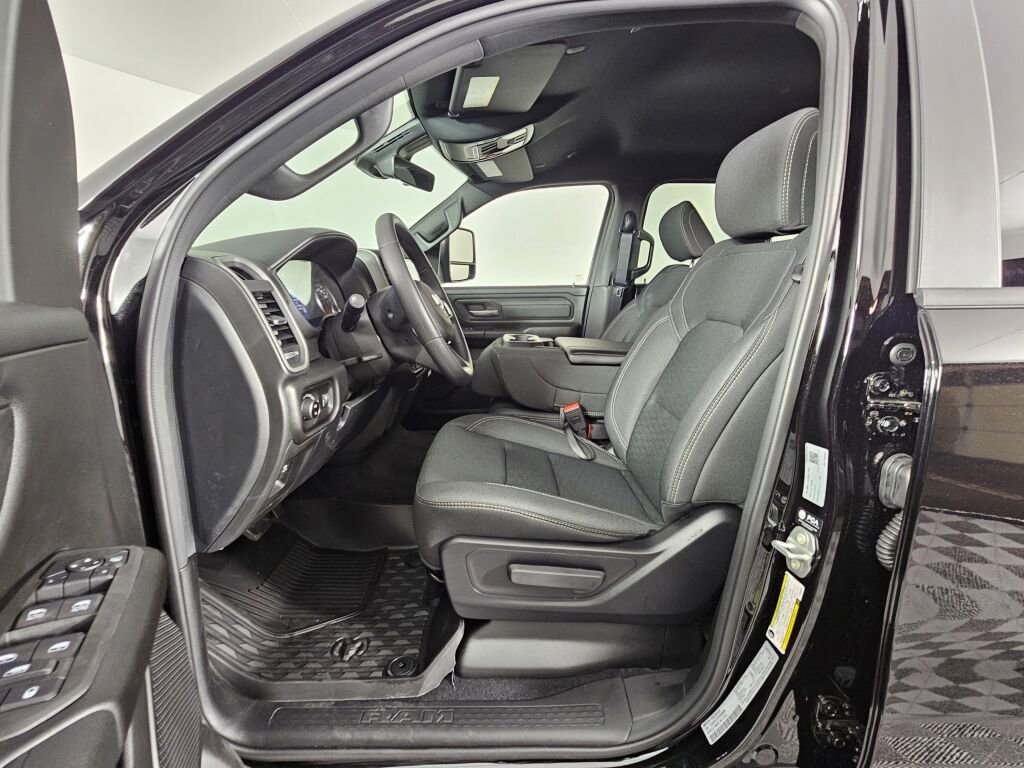 New 2026 RAM 1500 Classic Warlock AWD/4WD image 18