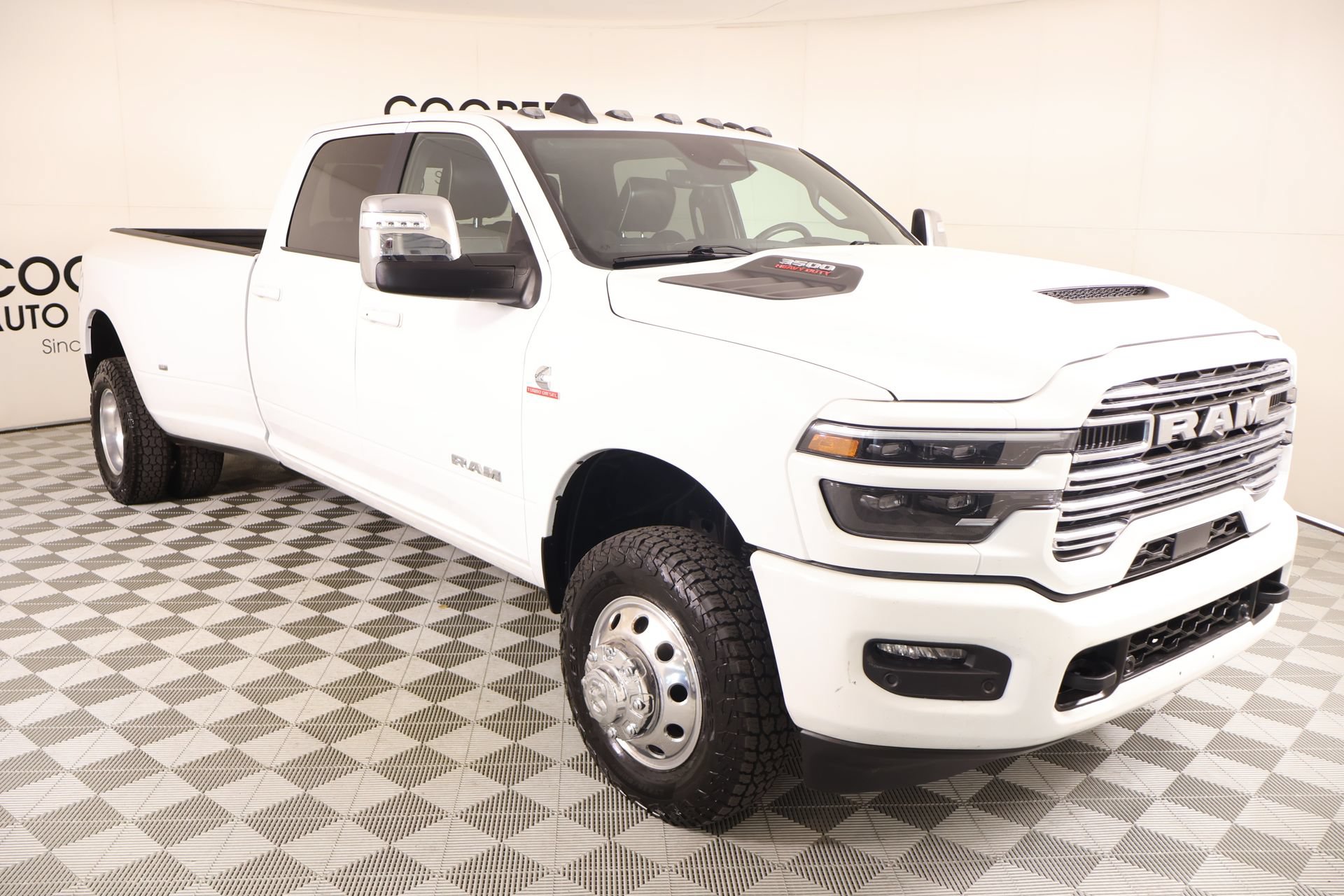 Used 2026 RAM 3500 Laramie w/ Sport Appearance Package AWD/4WD image 1