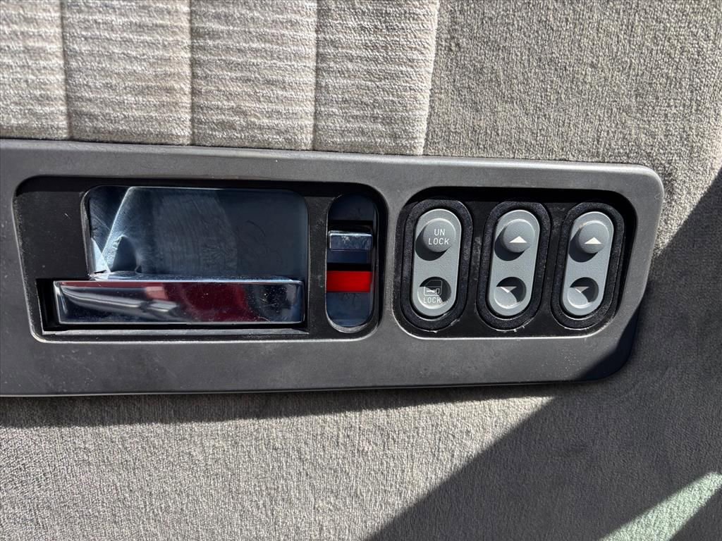 Used 1993 Chevrolet Silverado 1500 2WD Regular Cab image 19