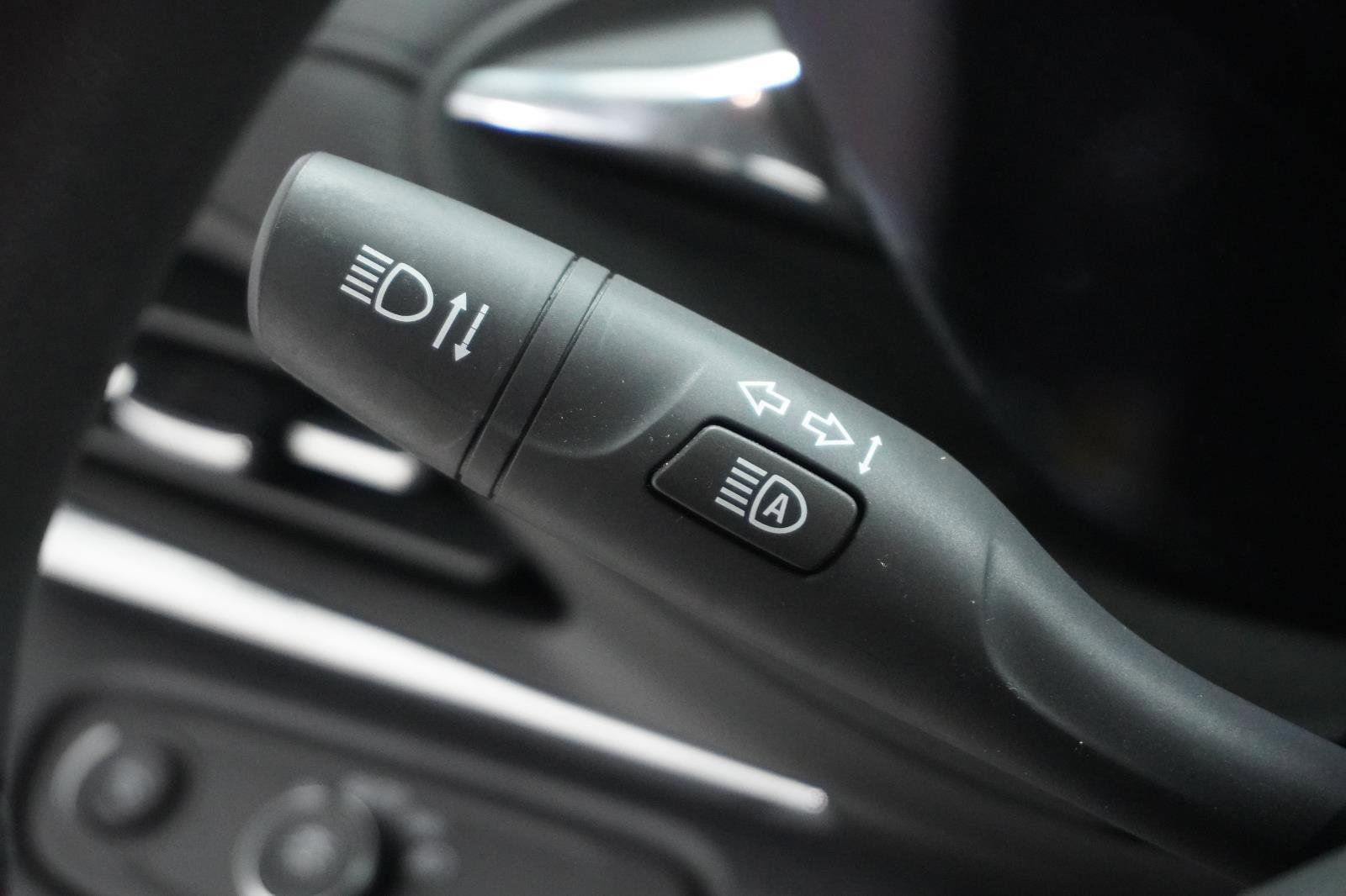 Used 2025 Buick Envista Preferred w/ Convenience II Package image 21