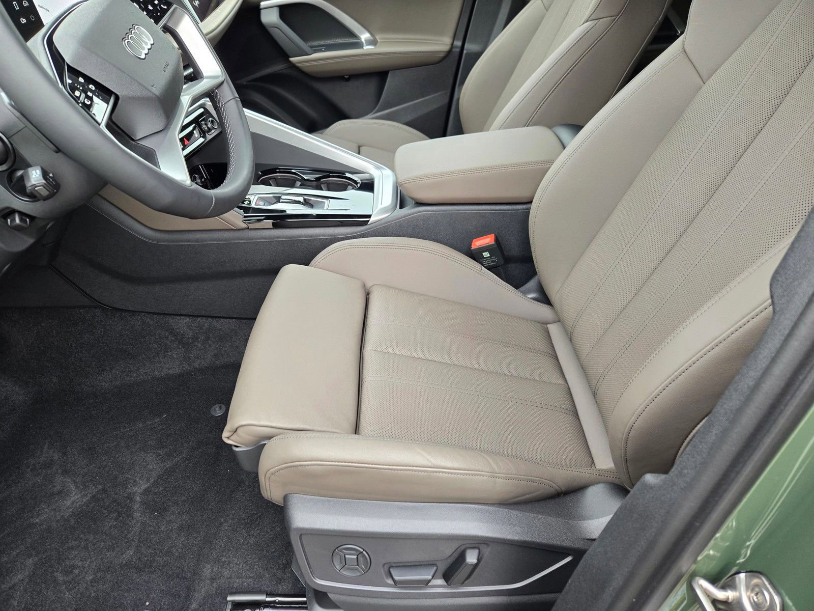 Used 2025 Audi Q5 Prestige AWD/4WD image 26