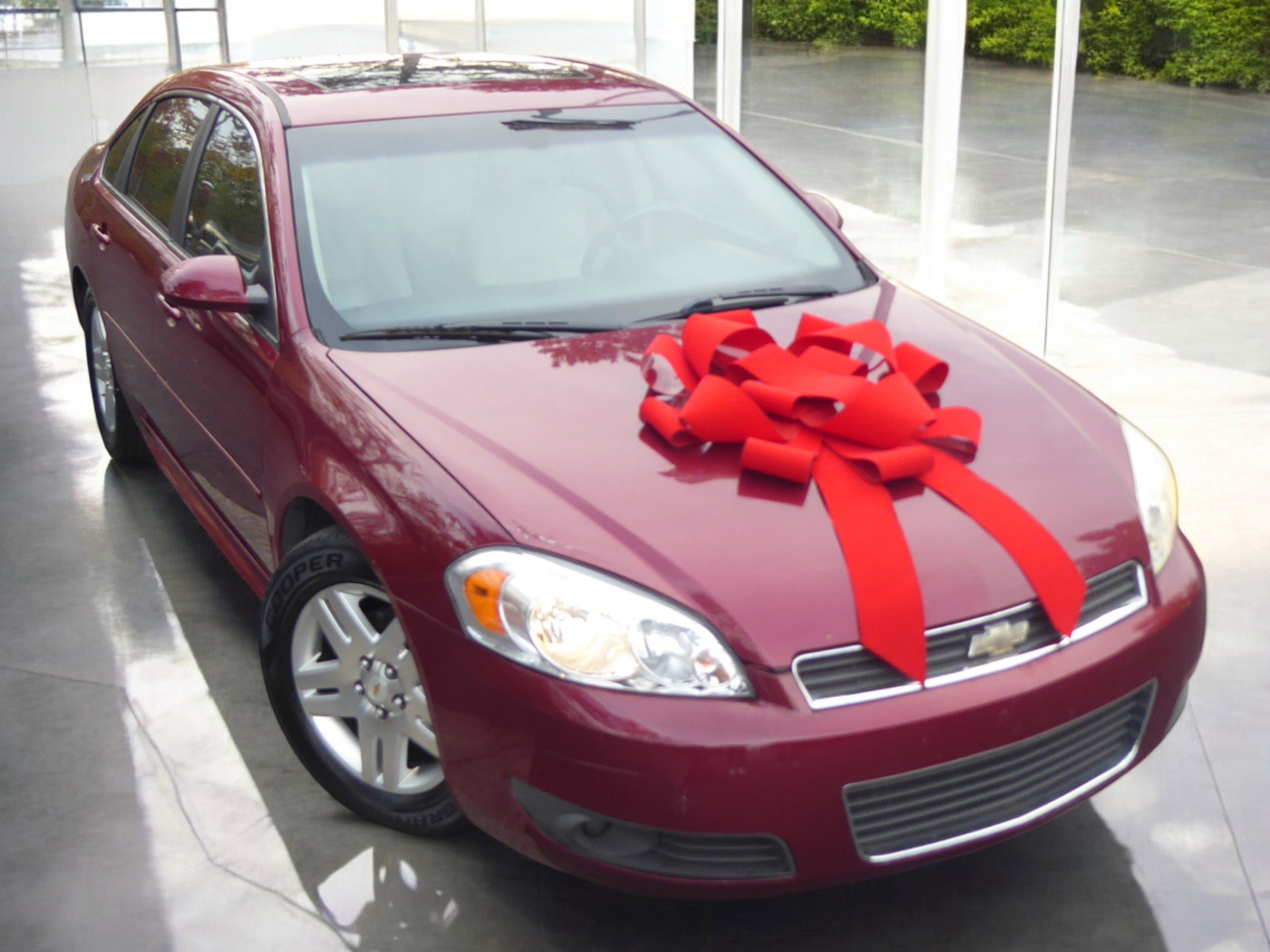 Used 2011 Chevrolet Impala LT w/ Luxury Edition Package image 2