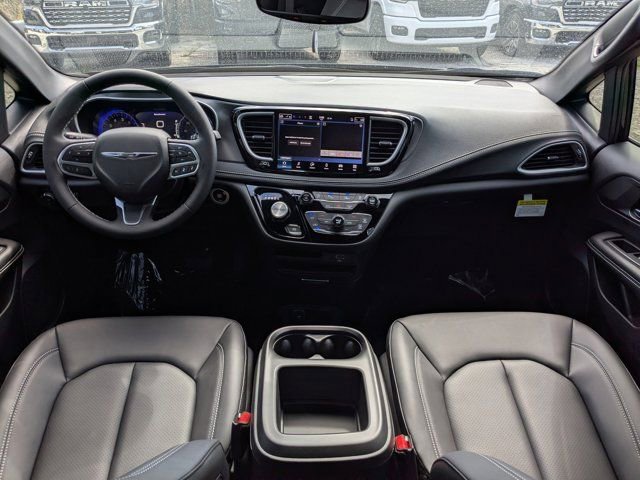 New 2026 Chrysler Pacifica Select FWD image 15