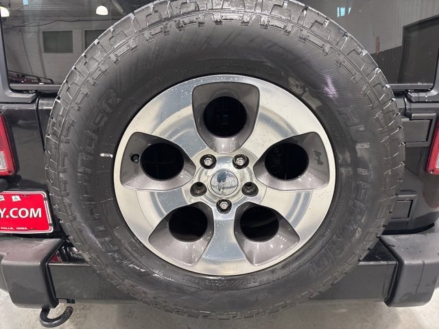 Used 2017 Jeep Wrangler Unlimited Sahara image 31