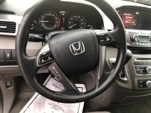 Used 2014 Honda Odyssey LX image 11